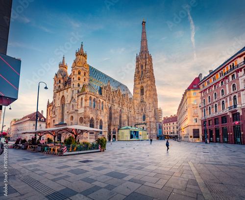Photography Vienna, Austria - October 20, 2024: Famous iconic Stephan Cathedral at sunrise