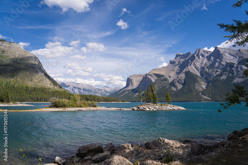 lake minnewanka photo