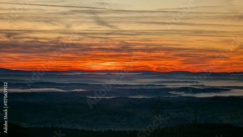 Sonnenuntergang bei Inversionswetterlage