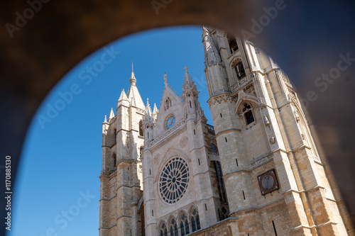 Obraz na płótnie Panorama at the Cathedral of Santa María de Regla in León, a passage on the French Way of St. James in Spain in 2024. w salonie