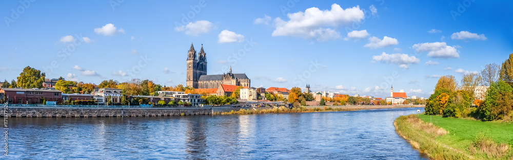 Blick auf den Dom in Magdeburg, Sachsen Anhalt, Deutschland Blick auf den Dom in Magdeburg, Sachsen Anhalt, Deutschland