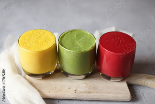 fresh fruit juice smoothie