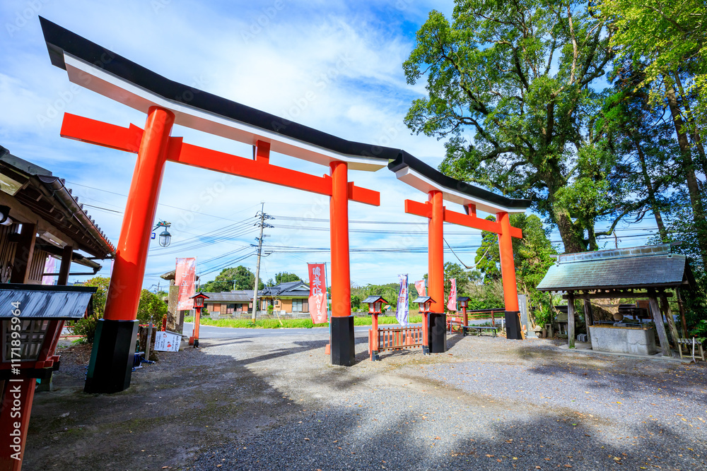 秋の諏訪神社 鹿児島県南大隅町 Suwa Shrine in autumn. Kagoshima Pref, Minamiosumi Town. 秋の諏訪神社 鹿児島県南大隅町 Suwa Shrine in autumn. Kagoshima Pref, Minamiosumi Town.