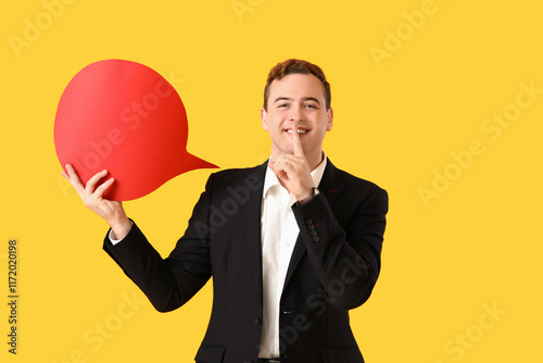 Young businessman with blan...