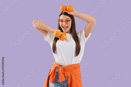 Young woman in sunglasses w...