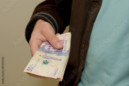 Принти на полотні Colombian money