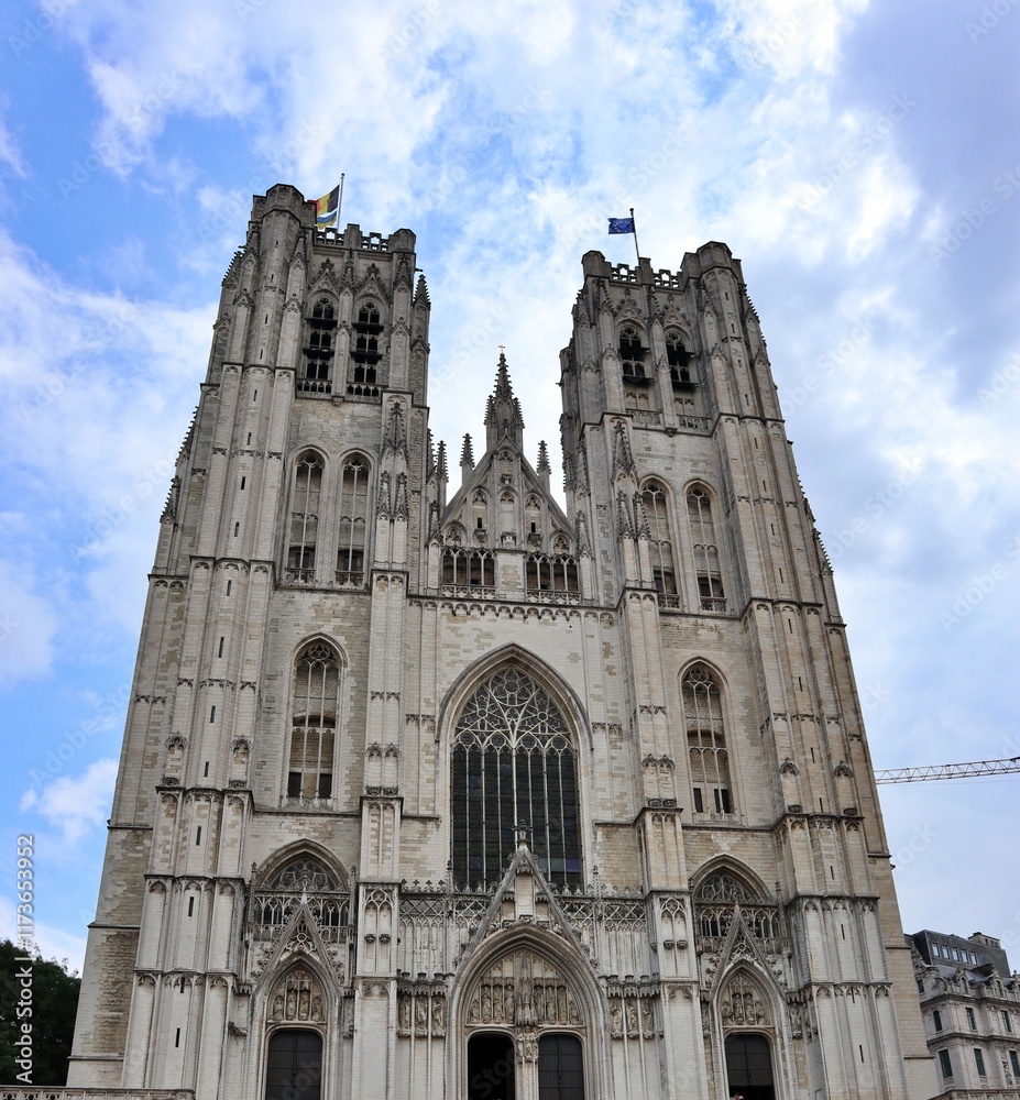 Fototapeta premium Cathedral of St. Michael and St. Gudula in Brussels, Belgium