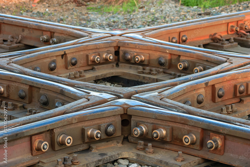 Obraz premium A railroad track with a cross section of the tracks