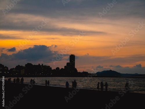 Wallpaper Mural travel Torontodigital.ca