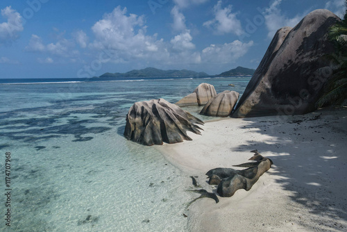 seychellen - la digue,anse source d argent photo