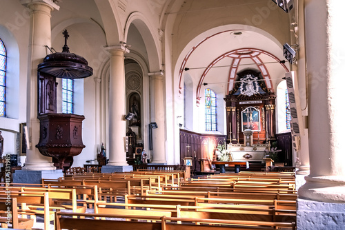 Eglise de la commune de Mouchin photo