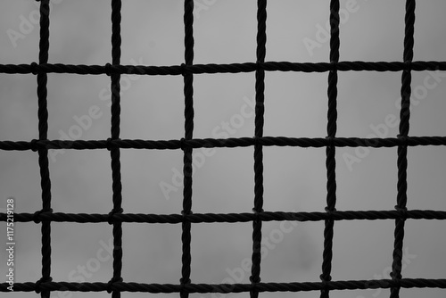 link fence with wire