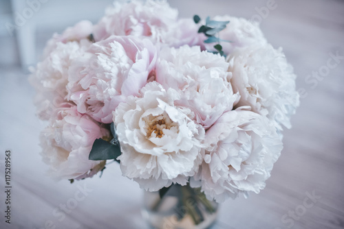 Fototapeta Naklejka Na Ścianę i Meble -  Pink peonies