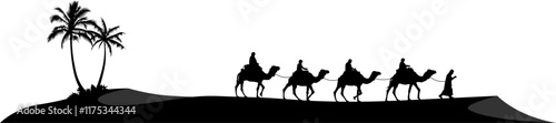 Une silhouette d'une caravane de nomades qui traverse un désert avec des dunes et des palmiers