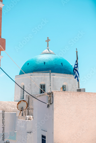 Kirche mit blauer Kuppel 