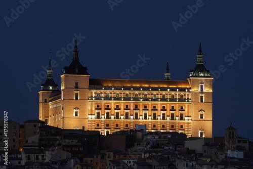 A photo of Alcazar de Toledo from the outside of the city