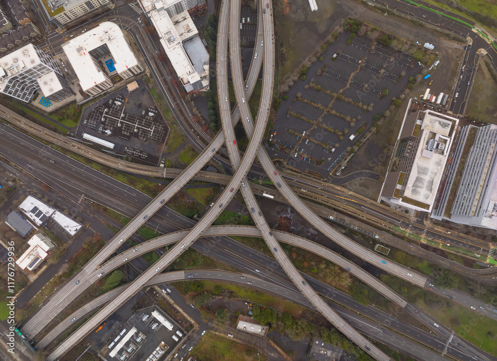A city with a lot of traffic and a lot of buildings