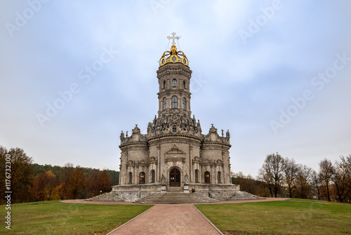 Obraz na płótnie Znamenskaya Church in the village of Dubrovitsy, Moscow region w salonie