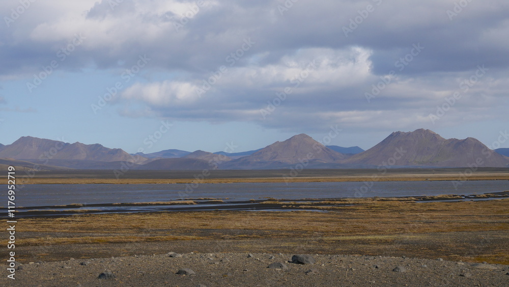 Islande, Highlands, route F-roads, 4x4, expédition, aventure, voyage, nature sauvage, paysage volcanique, désert noir, cendres volcaniques, piste isolée, hors-piste, exploration, solitude, vastitude, Islande, Highlands, route F-roads, 4x4, expédition, aventure, voyage, nature sauvage, paysage volcanique, désert noir, cendres volcaniques, piste isolée, hors-piste, exploration, solitude, vastitude,