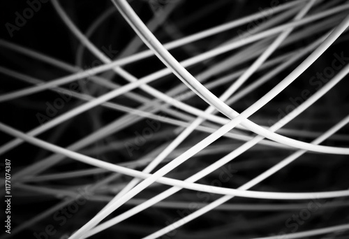 Fotografija Intricate patterns of white lines converge and diverge in an abstract presentati