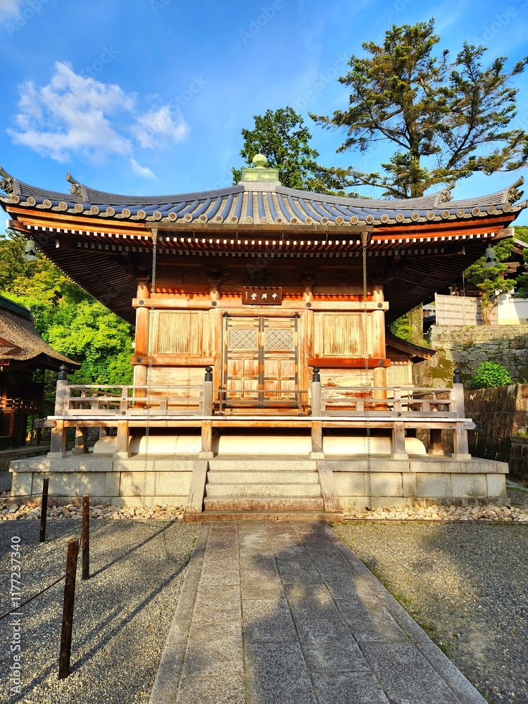Naklejka premium Kiyomizu-dera temple in Kyoto, Japan
