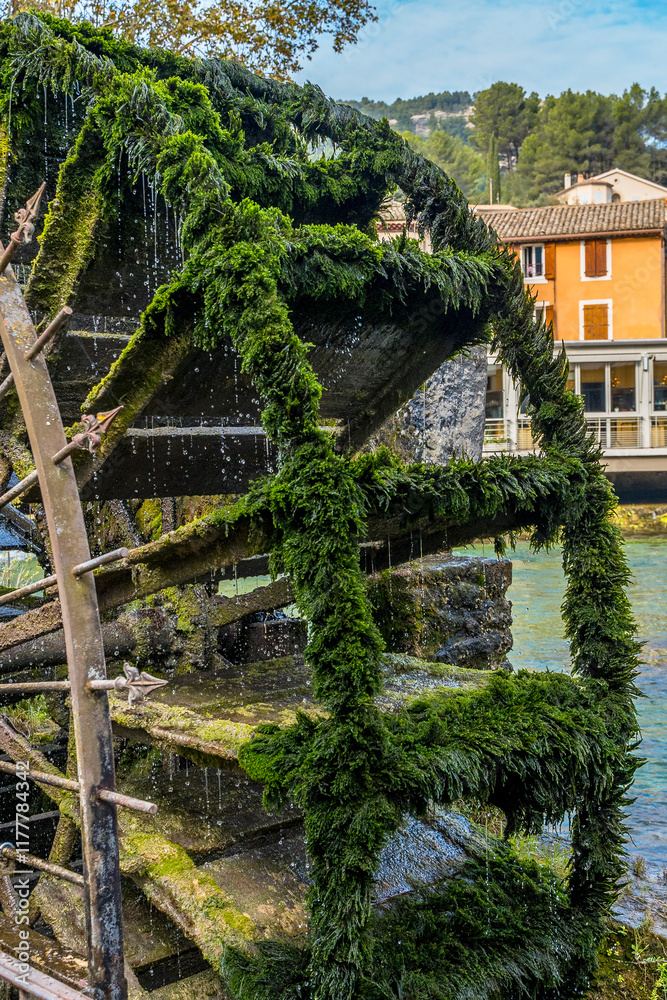 L'Isle-sur-la-Sorgue : Charme et Sérénité Provençale