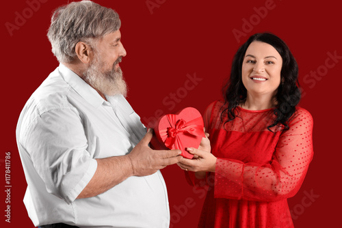 Beautiful mature couple wit...
