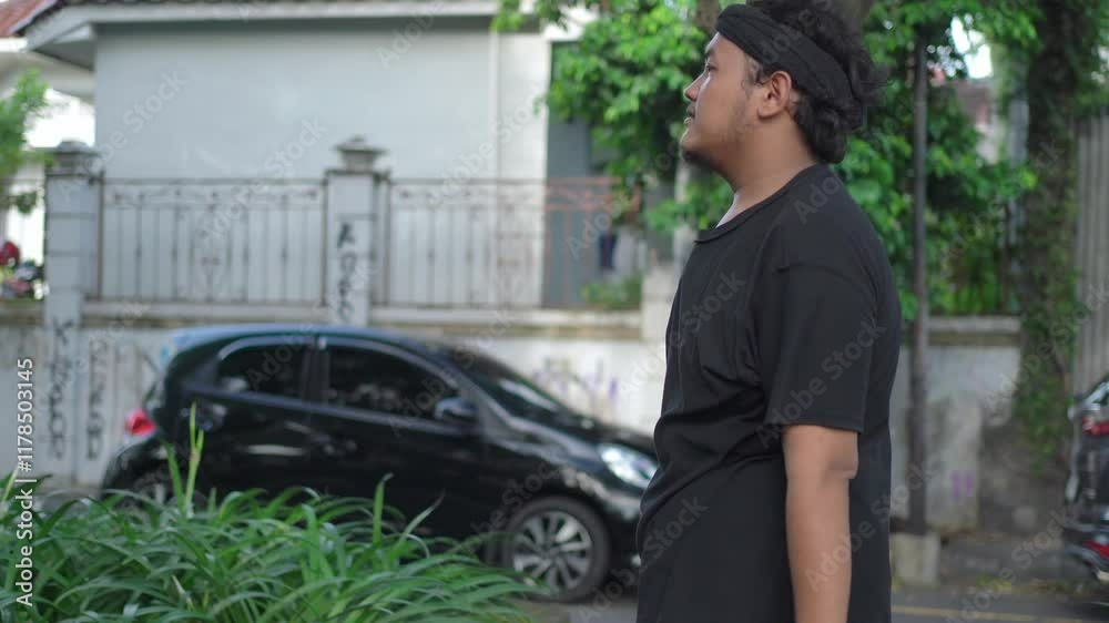 fat asian walk walking outdoor for exercise fat asian walk walking outdoor for exercise