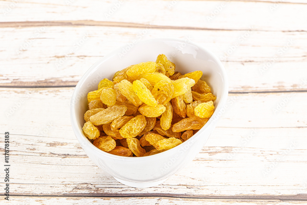 Fotografie Yellow raisin - dry grape berries