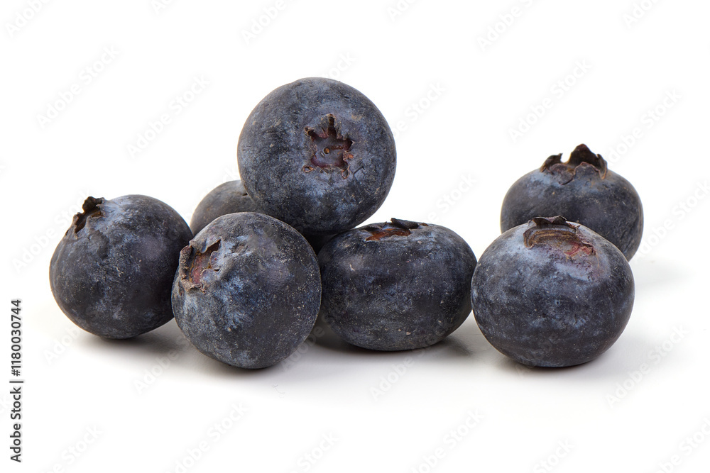Fototapeta premium Fresh ripe blueberries, isolated on white background.