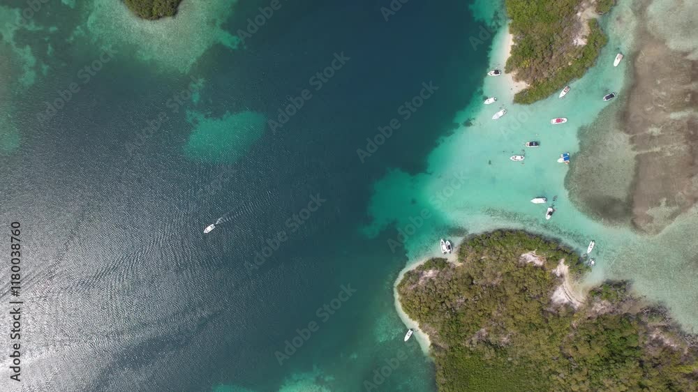imagenes aéreas del parque nacional Morrocoy en Venezuela. videos en alta resolucion.