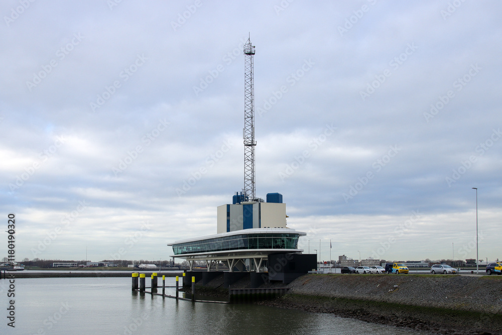 Traffic control center of the Rotterdam Port Autority (Havenbedrijf) Traffic control center of the Rotterdam Port Autority (Havenbedrijf)
