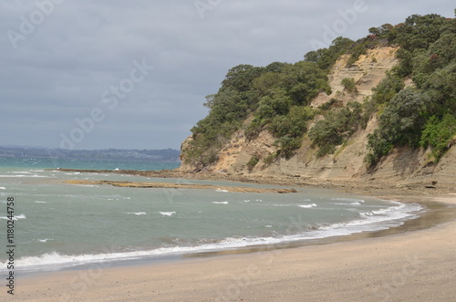 Plage et falaises de Nouvelle Zelande photo