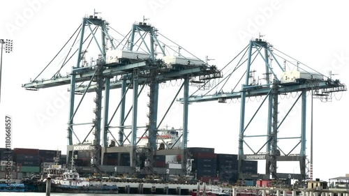 Loading cranes for containers in Mylasia Port Klang photo