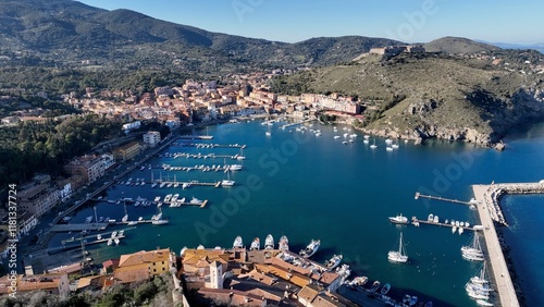 Bild auf Leinwand Porto Ercole, esclusiva località turistica di mare in Toscana, Monte Argentario, Italia