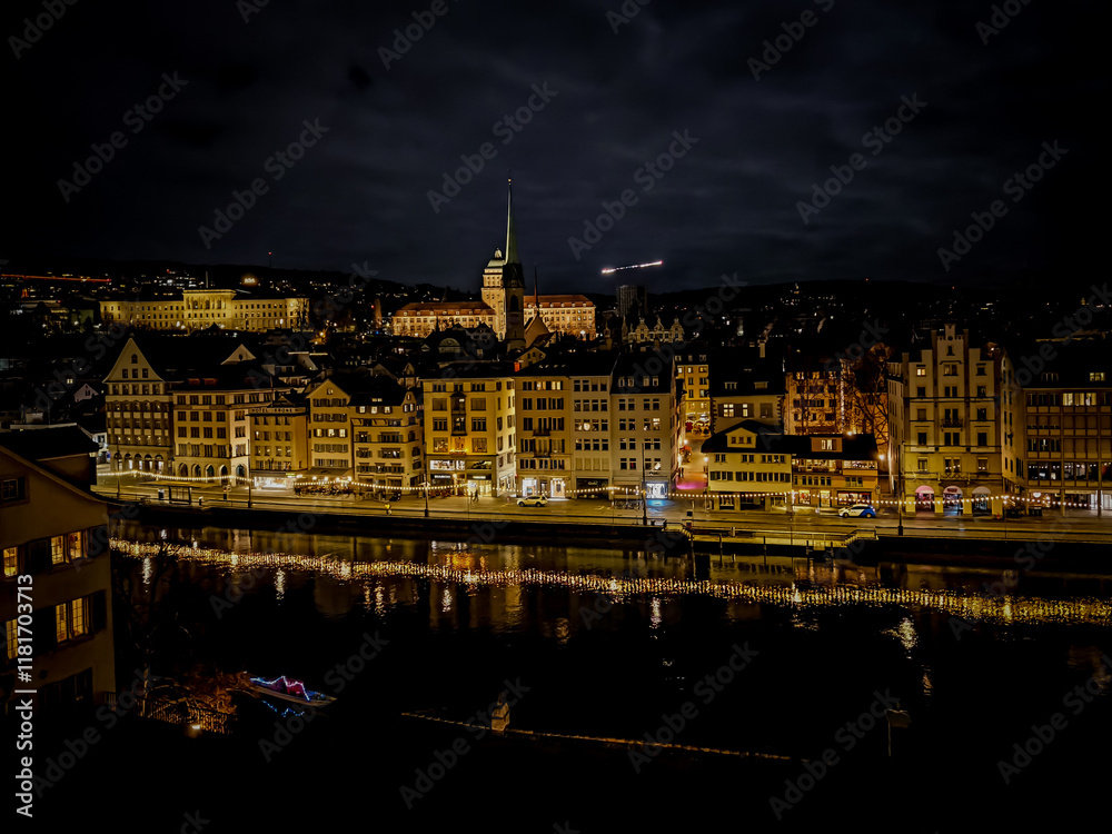 Fototapeta premium Stunning Zurich ciryscape at the night