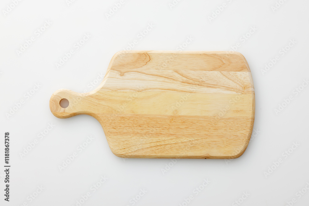 白背景に置いた木製のカッティングボード Wooden cutting board seen from above 白背景に置いた木製のカッティングボード Wooden cutting board seen from above