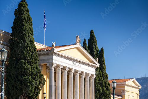 Obraz na płótnie Zappeion Hall in Athens. Photo during a sunny day with this conference center in Greek architecture style from Athens. w salonie