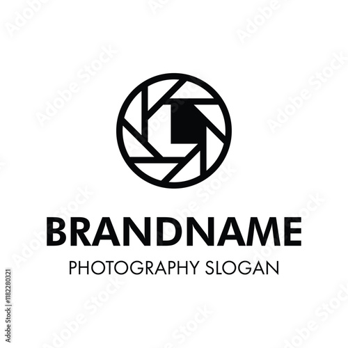 Letter L Shutter Photography Logo, for brand related to camera, lens, and aperture