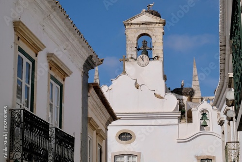 The town gate (Arco da vila) is the main gateway to the walled Old Town of Faro. It is one of the two landmarks of the city. Faro, Algarve, Portugal