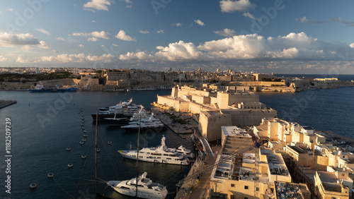 Obraz na płótnie Aerial footage in Malta during winter holidays. w salonie