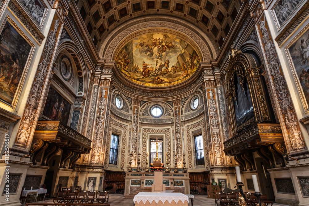 Fototapeta premium Basilica di Sant'Andrea in Mantua, Italy