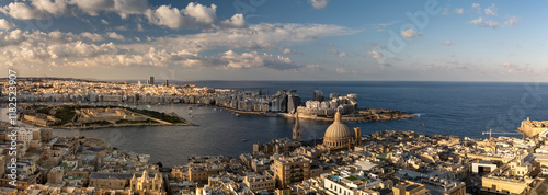 Obraz na płótnie Aerial footage in Malta during winter holidays. w salonie