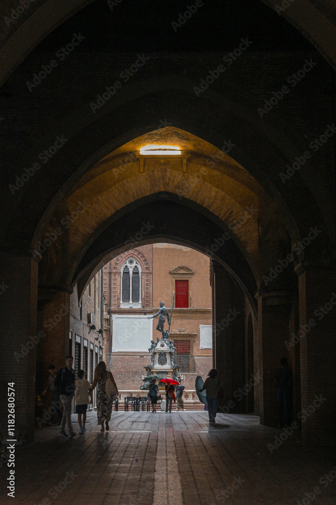 Fototapeta premium Tunnel vision view from a porticoes in Bologna, Italy