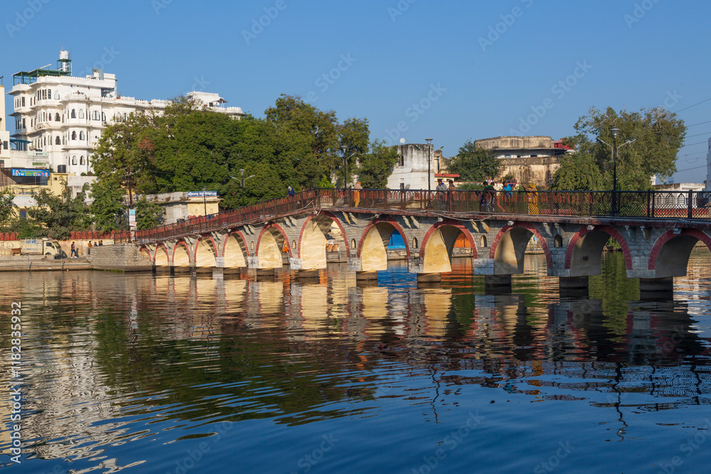 India, Delhi, New Delhi. View of bridge.