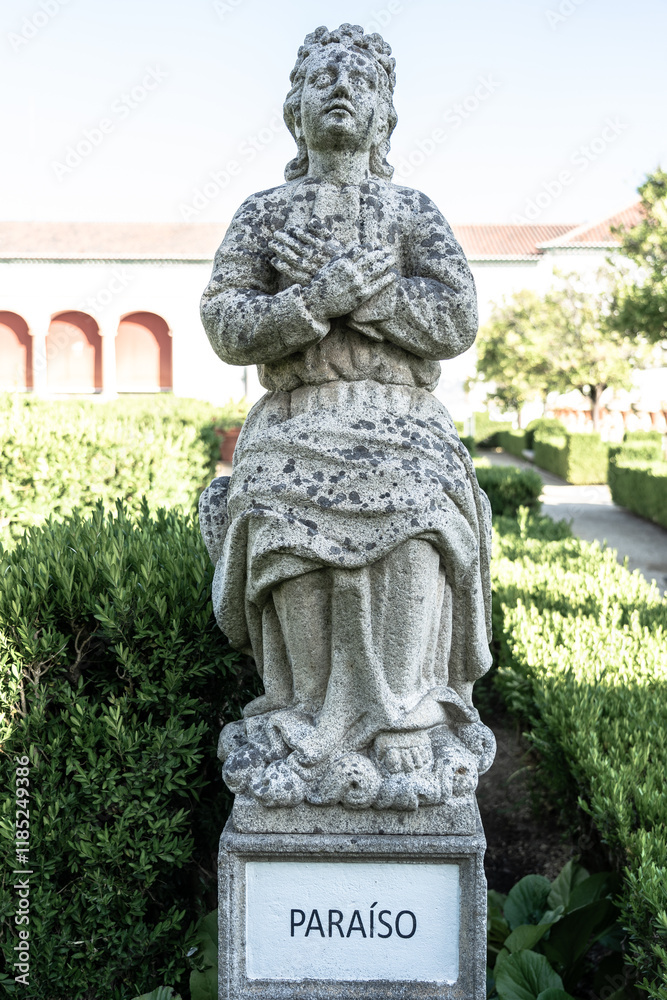 Obraz premium Stone statue depicting the paradise belonging to the episcopal garden of the city of Castelo Branco-Portugal