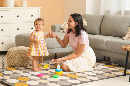 Little baby girl learning t...