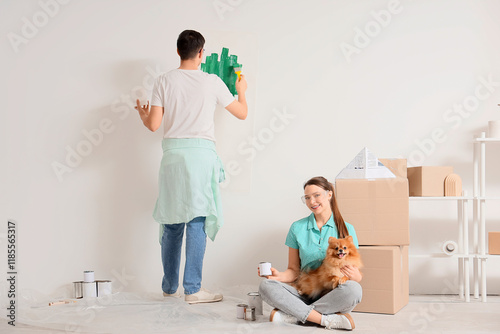 Young couple with Pomerania...