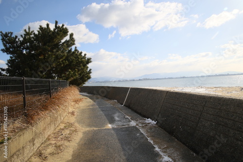 path to the beach