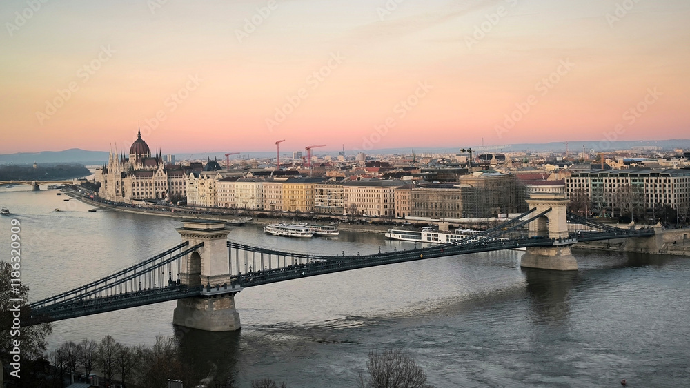 Fototapeta premium panoramic view of Budapest by the Danube river